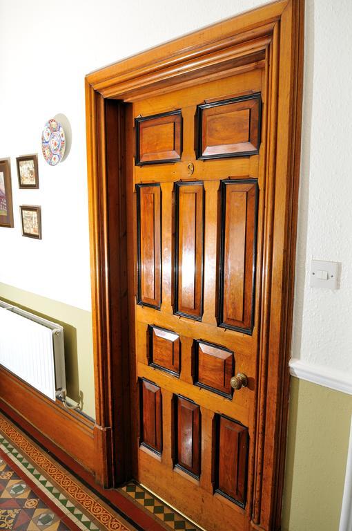 Balmoral Guest House Дарлингтон Экстерьер фото